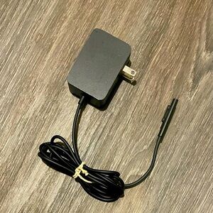 Microsoft Surface Charger 24W